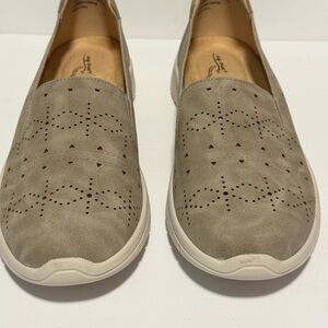 Easy Street Comfort Flat Womens 11 M Shoes Slip Ons Leather Loafer Tan Suede EUC